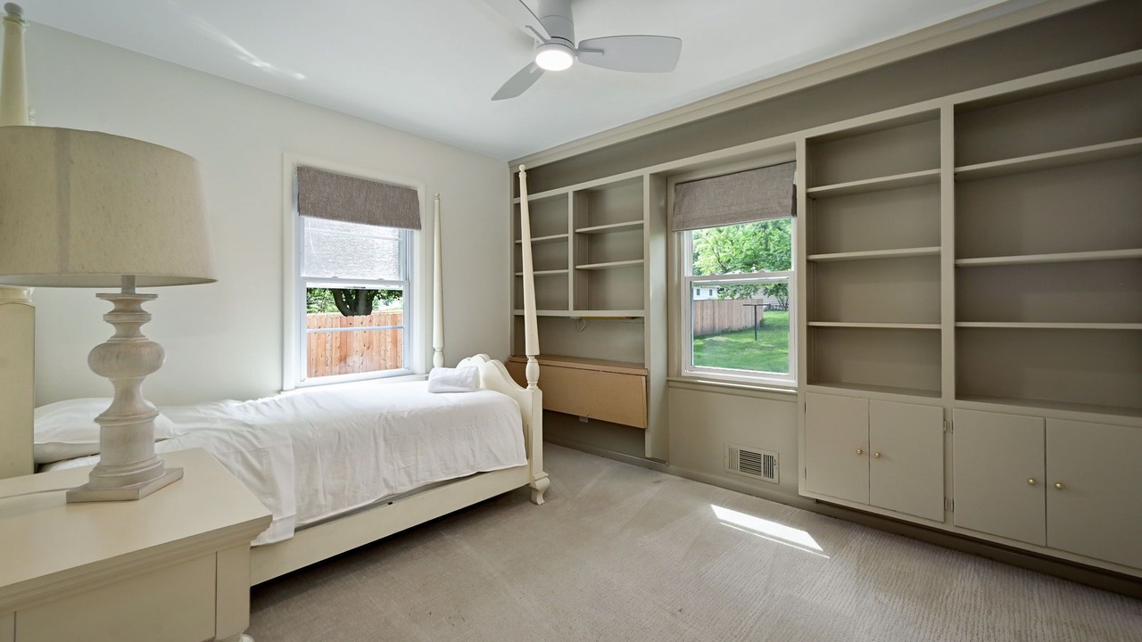 Photo of Bedroom in Grandview