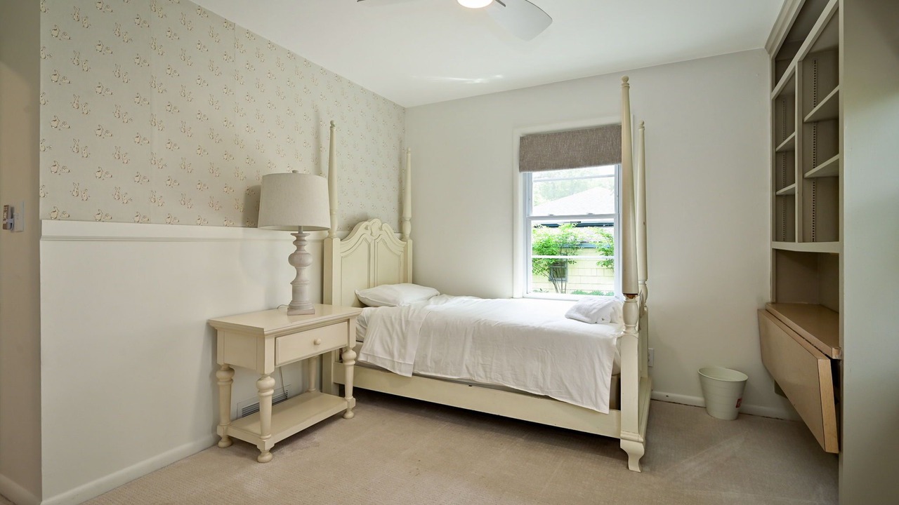 Photo of Bedroom in Grandview