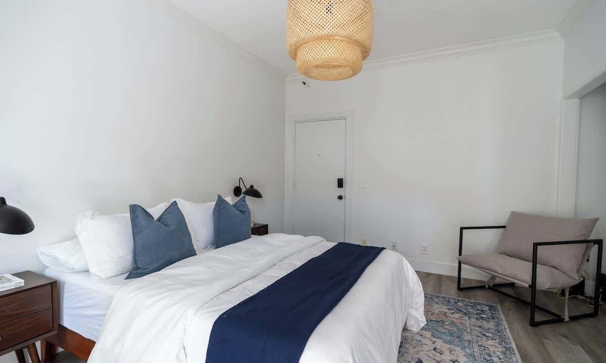 Photo of Bedroom in Beachwood Canyon