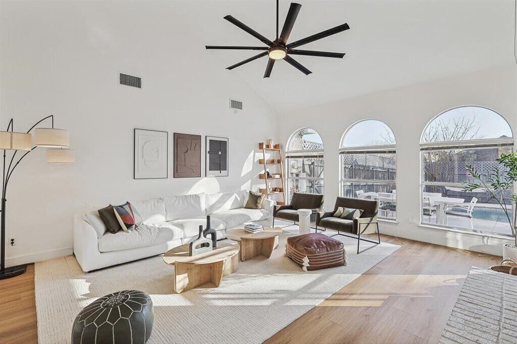 Photo of Livingroom in DeSoto