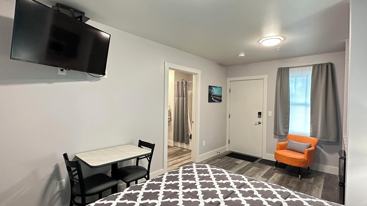 Photo of Bedroom in Ontario Center