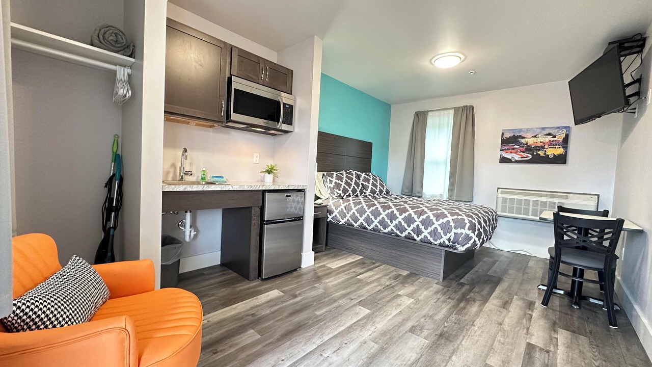 Photo of Bedroom in Ontario Center