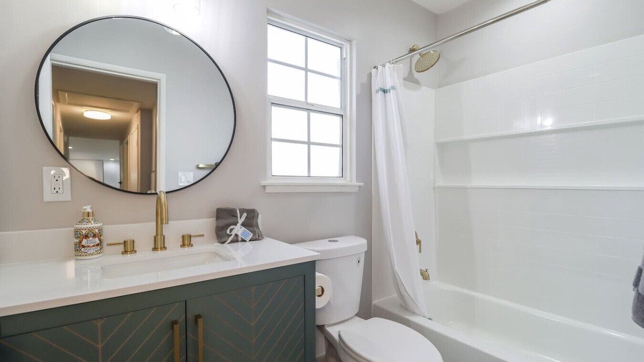 Photo of Bathroom in Canoga Park