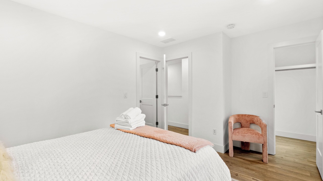 Photo of Bedroom in Town Center
