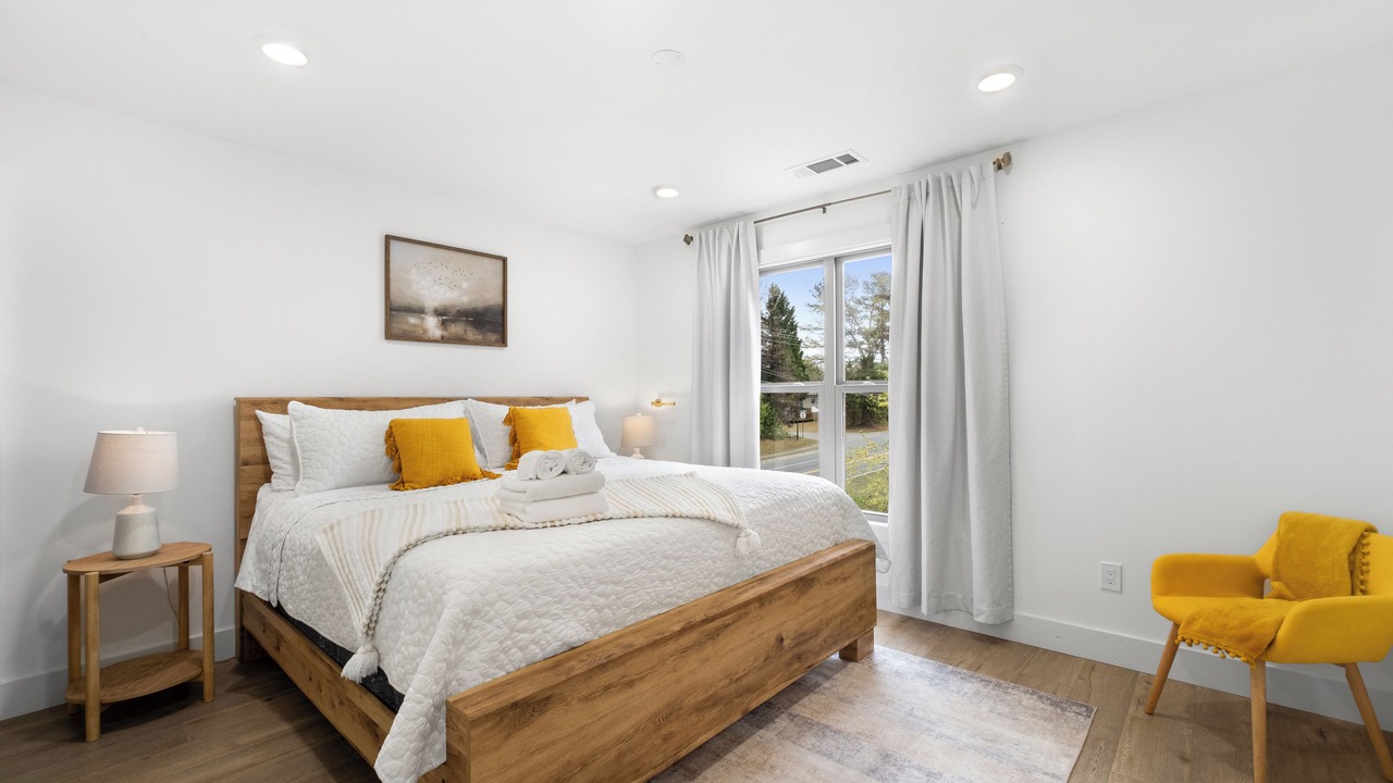 Photo of Bedroom in Town Center
