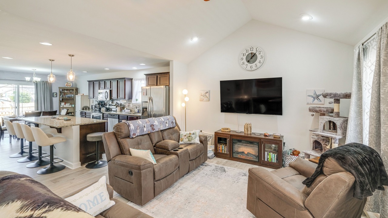 Photo of Bedroom in Issue