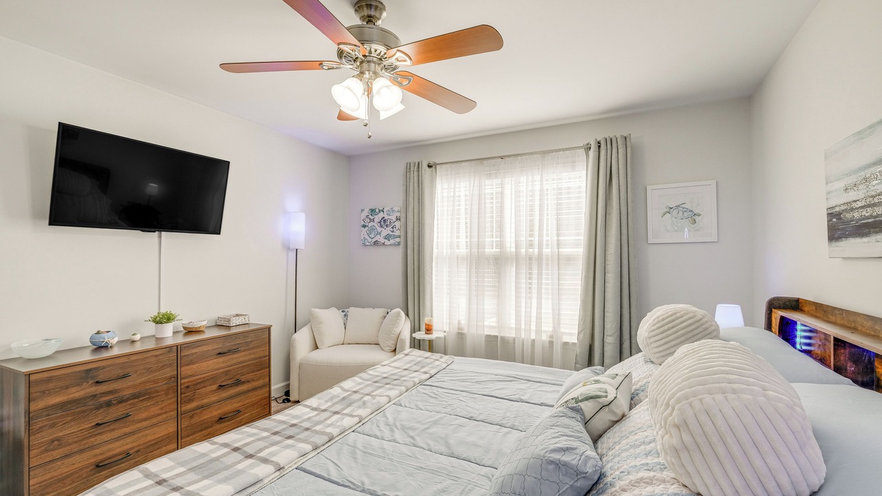 Photo of Bedroom in Issue