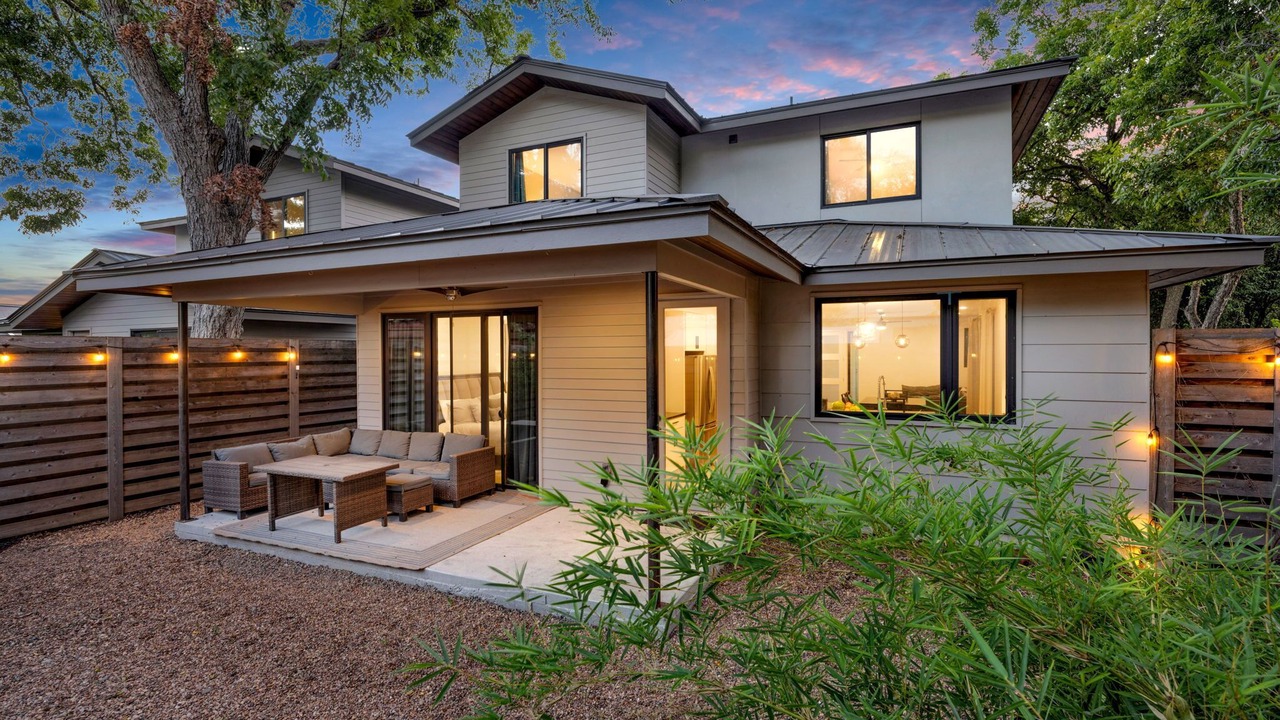 Photo of Outdoor in Govalle