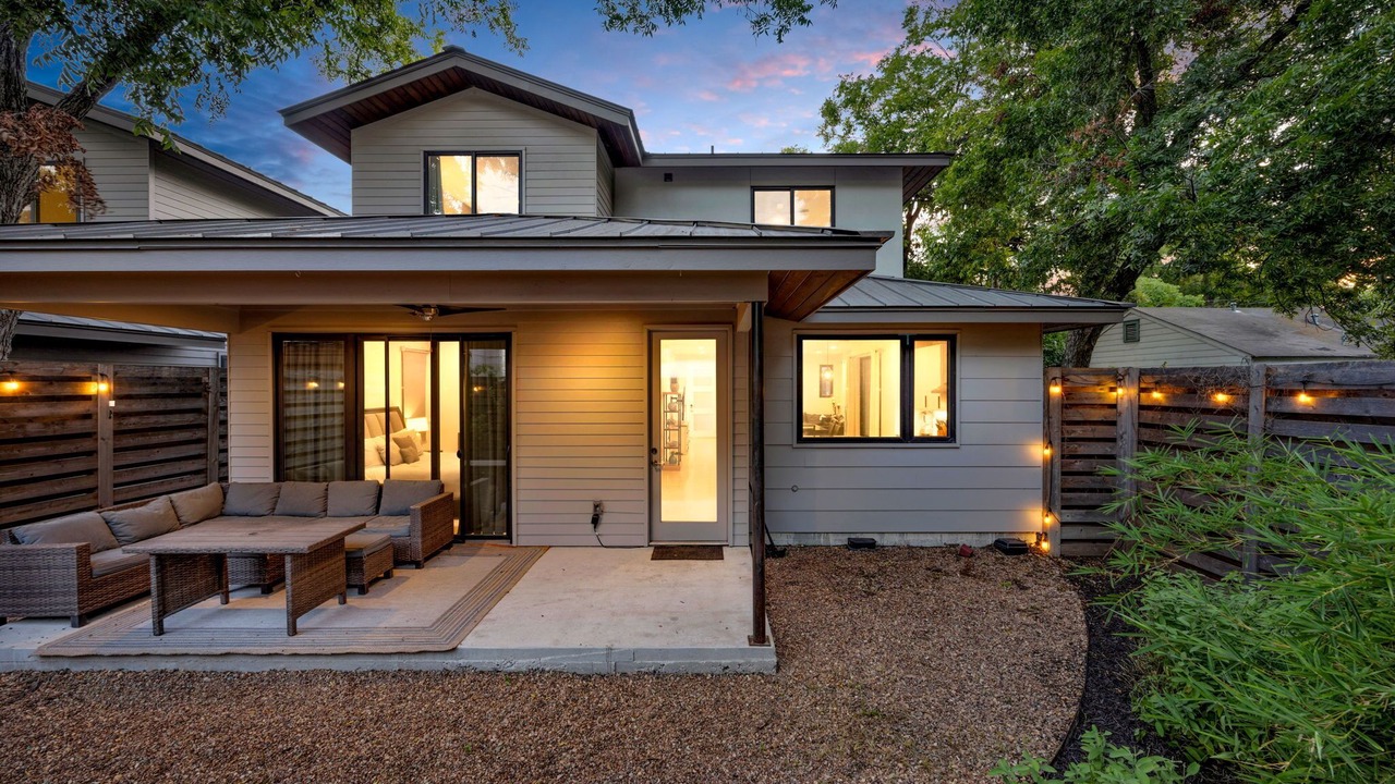 Photo of Outdoor in Govalle
