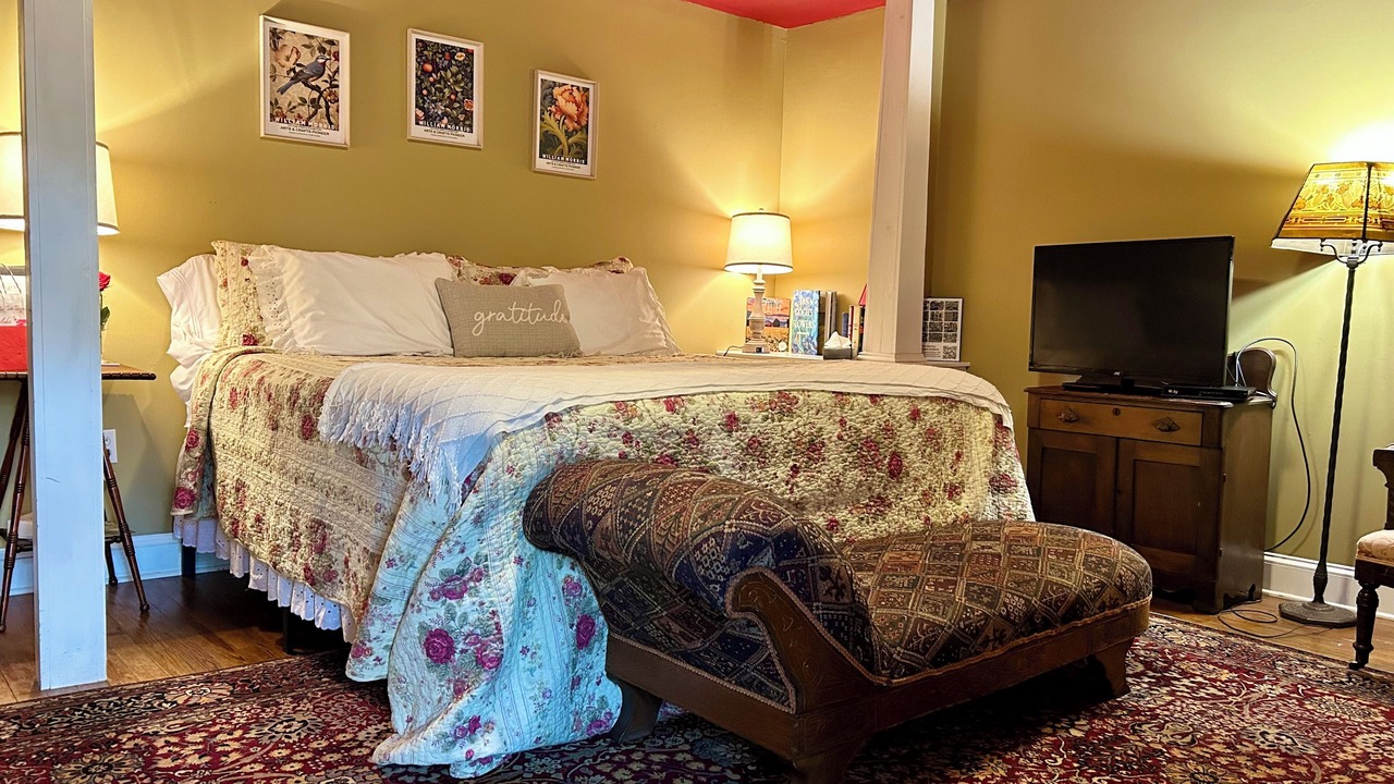 Photo of Bedroom in Adamstown