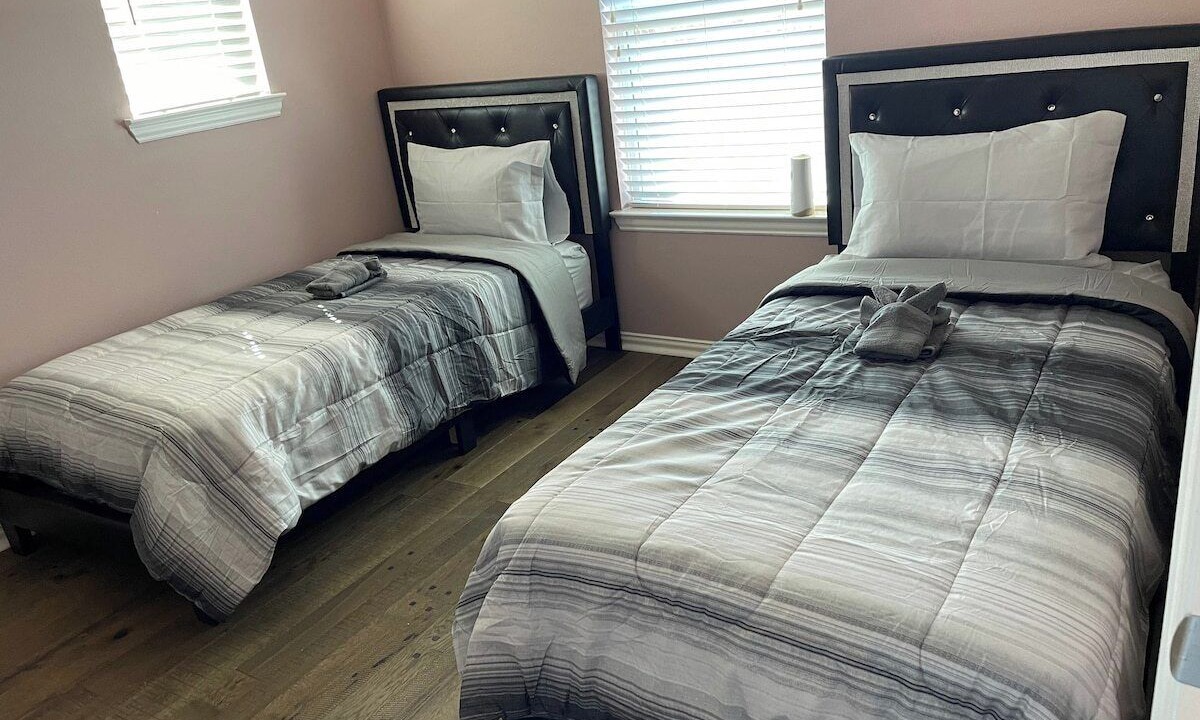 Photo of Bedroom in Humble