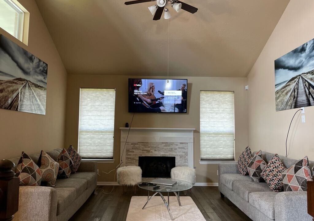 Photo of Livingroom in Humble
