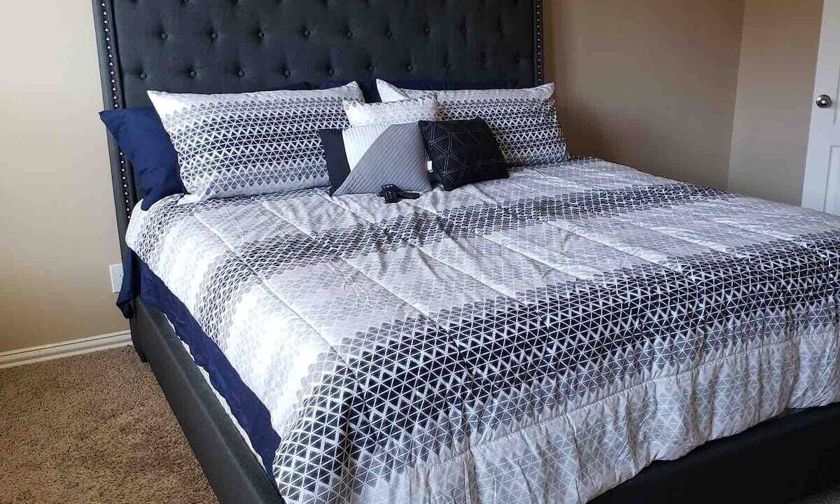 Photo of Bedroom in Humble