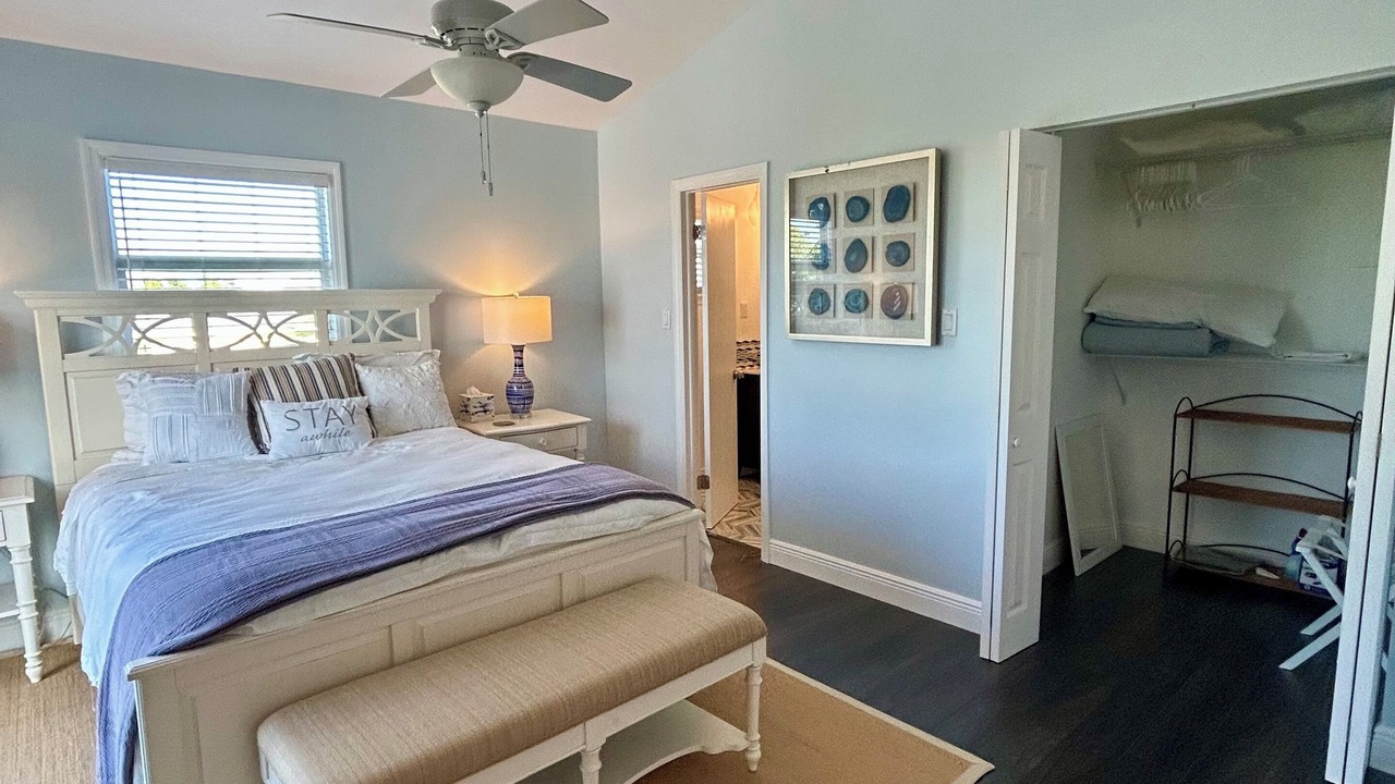 Photo of Bedroom in Summerland Key