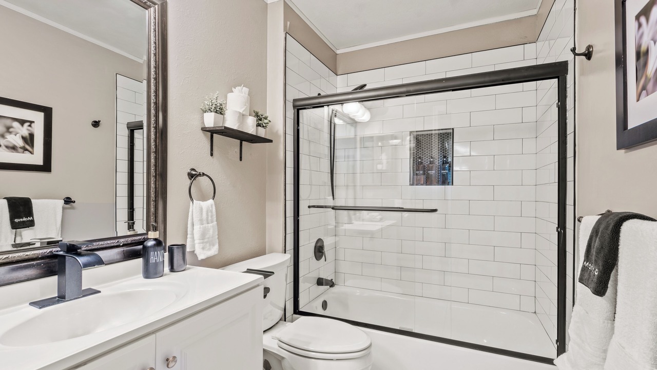 Photo of Bathroom in Allen