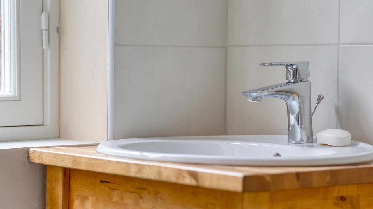 Photo of Bathroom in Les Baux-de-Breteuil