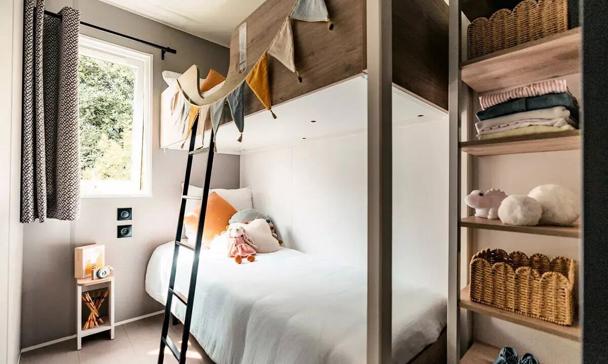 Photo of Bedroom in Saint-Laurent-de-Medoc