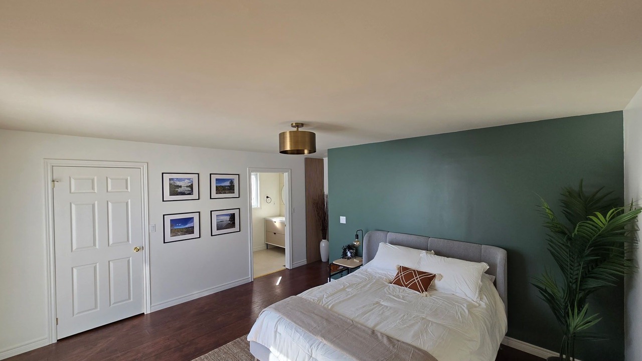 Photo of Bedroom in Wahnapitae First Nation