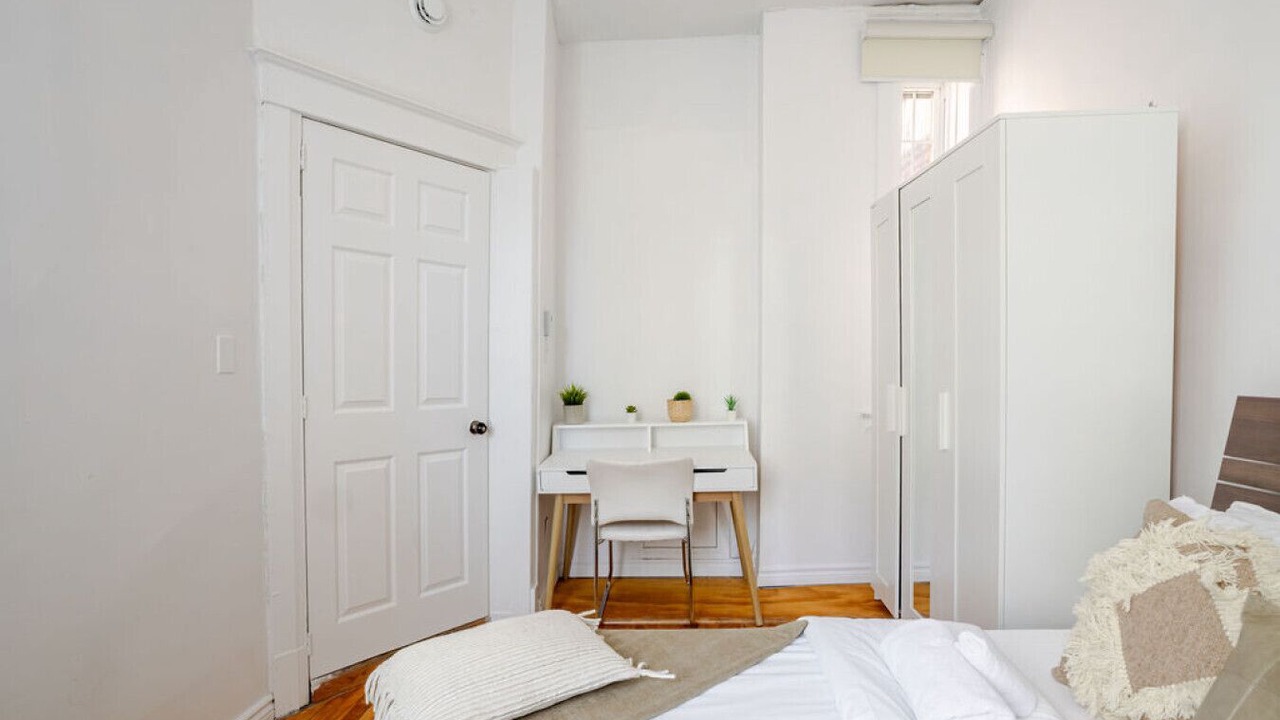 Photo of Bedroom in Shaughnessy Village