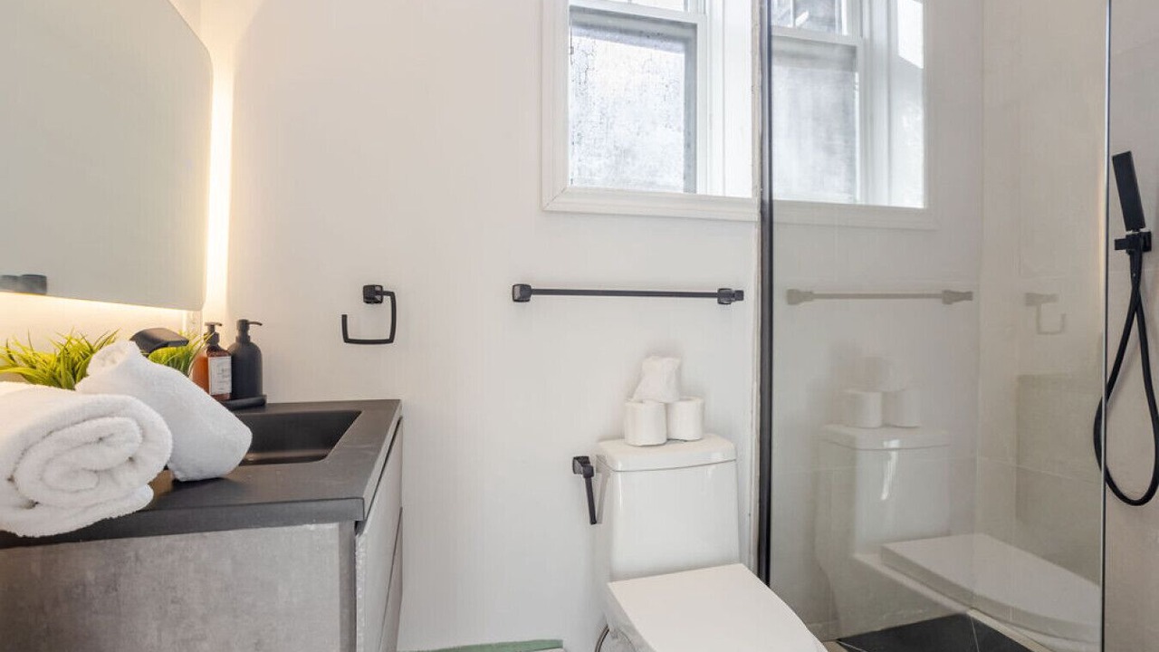 Photo of Bathroom in Shaughnessy Village