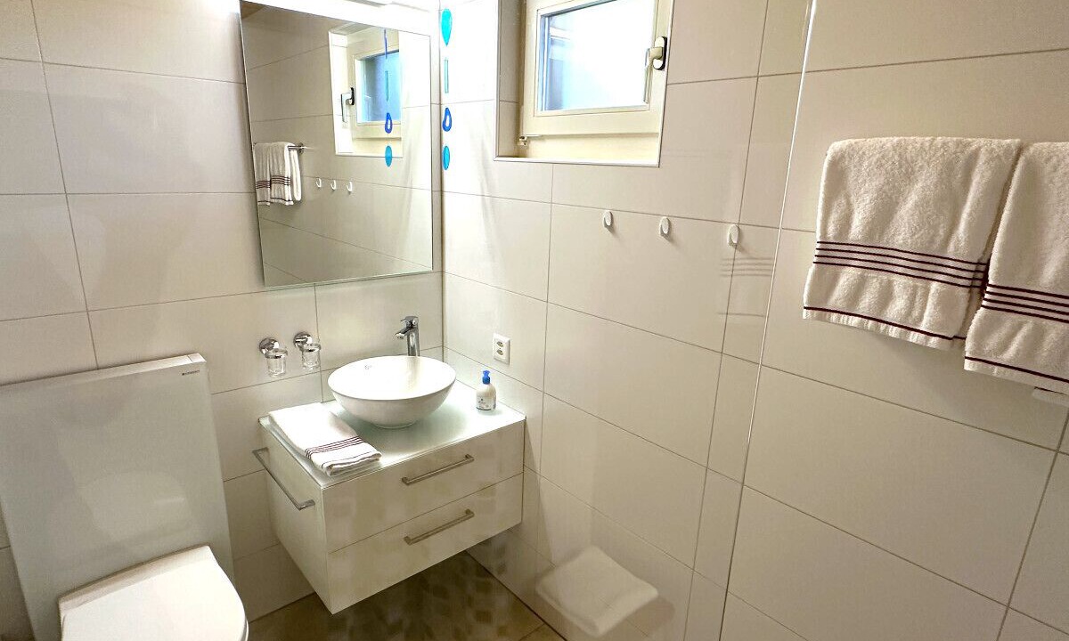 Photo of Bathroom in Goldiwil