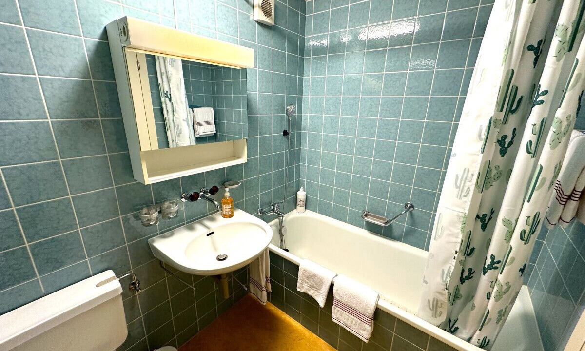 Photo of Bathroom in Goldiwil