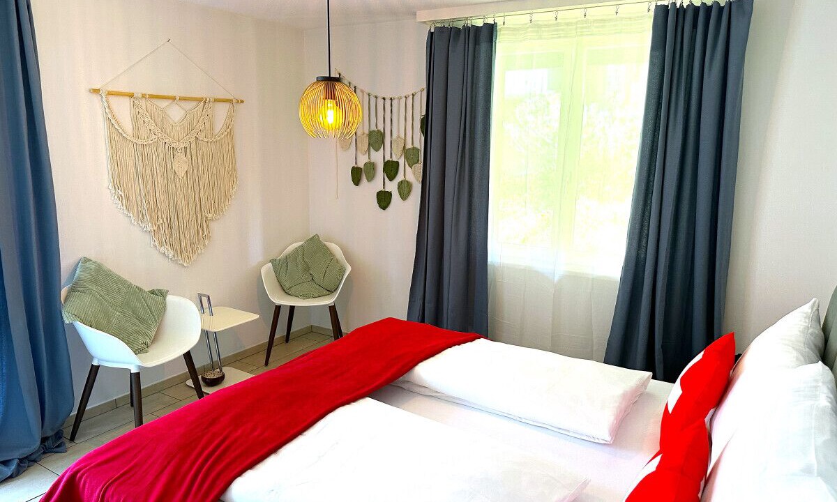 Photo of Bedroom in Hilterfingen