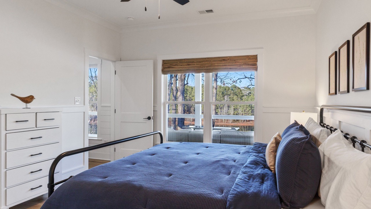 Photo of Bedroom in Townville