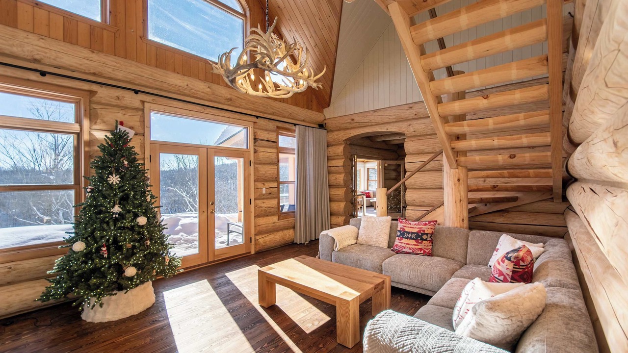Photo of Livingroom in Fiddler Lake Resort