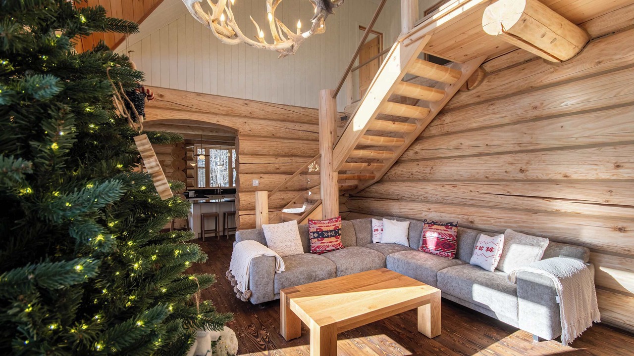 Photo of Livingroom in Fiddler Lake Resort