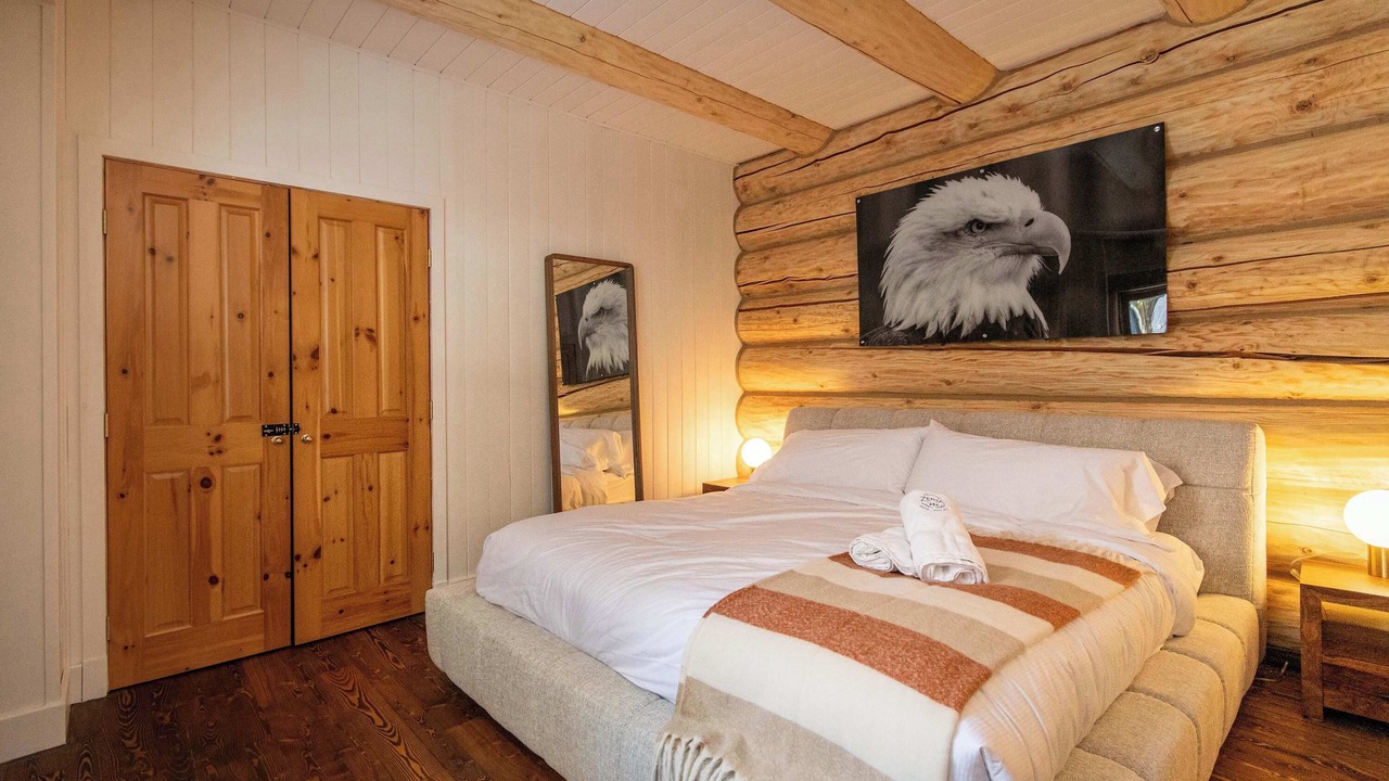 Photo of Bedroom in Fiddler Lake Resort