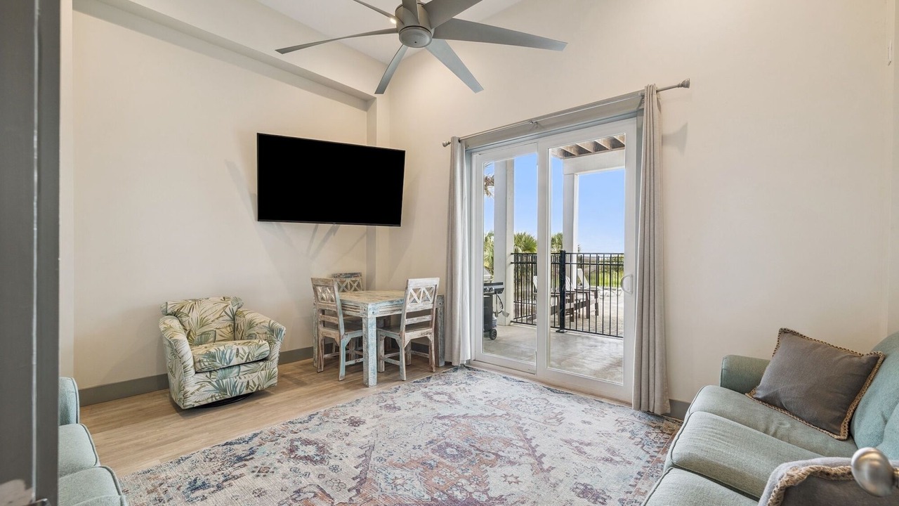 Photo of Livingroom in Indian Pass