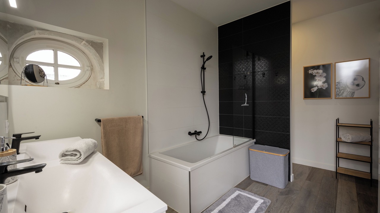 Photo of Bathroom in Saint-Jean-des-Mauvrets