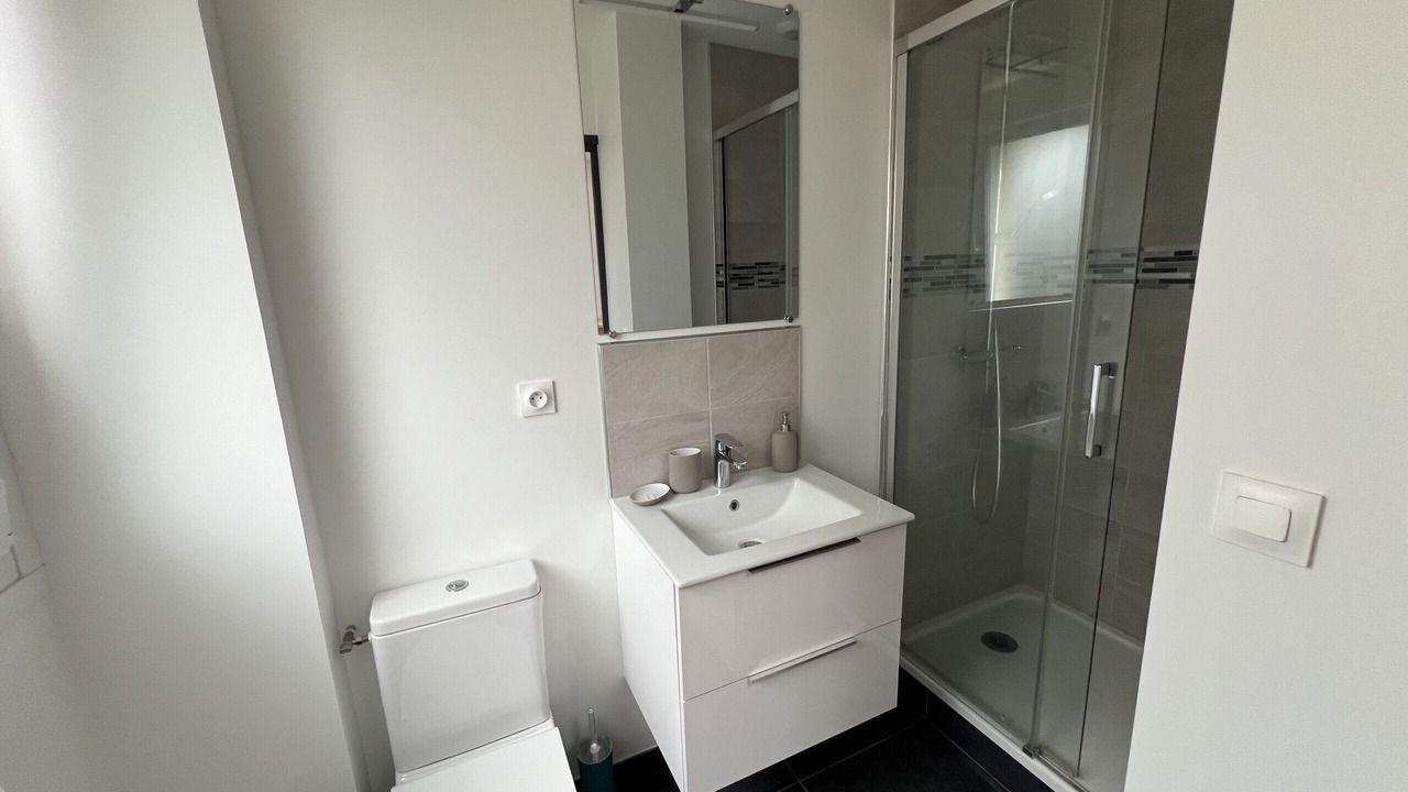 Photo of Bathroom in Gare