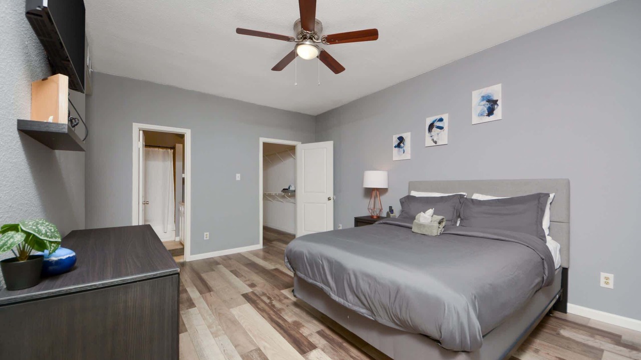 Photo of Bedroom in Astrodome
