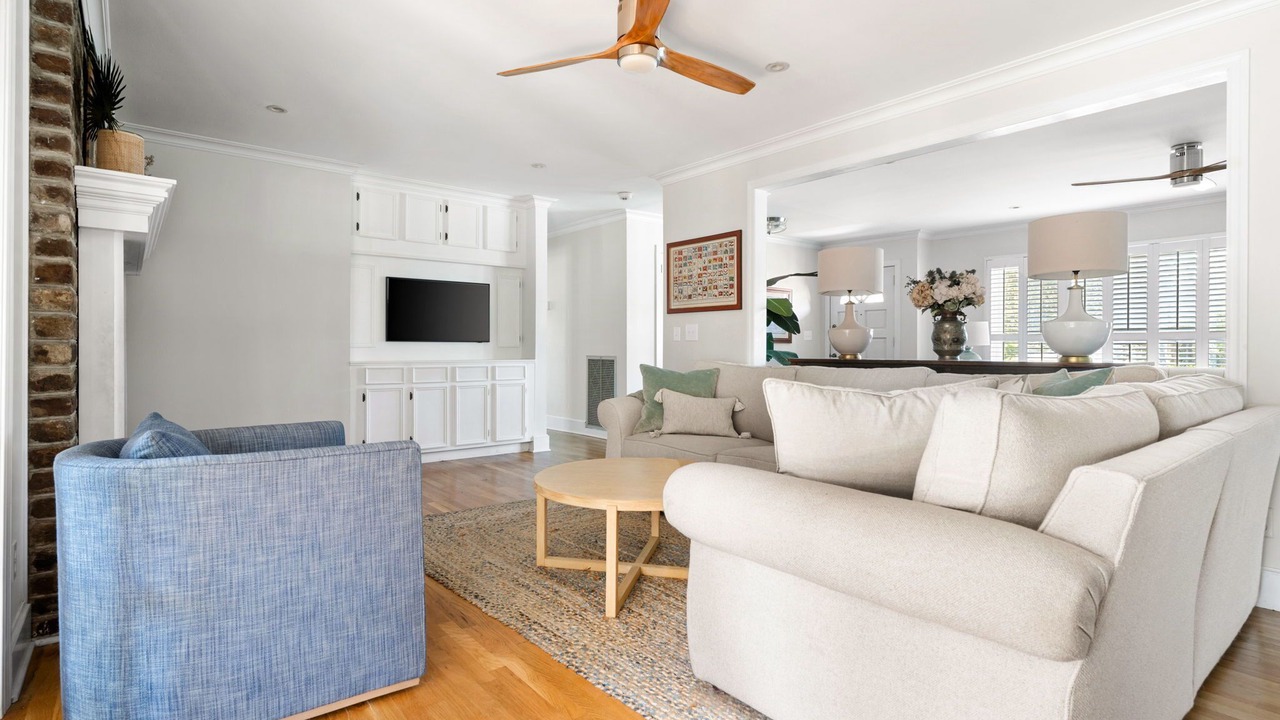 Photo of Livingroom in Charleston