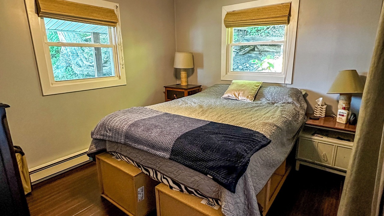 Photo of Bedroom in Lamoreaux Landing
