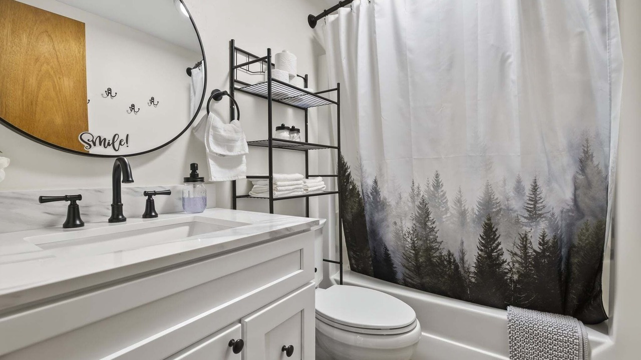 Photo of Bathroom in Thornton