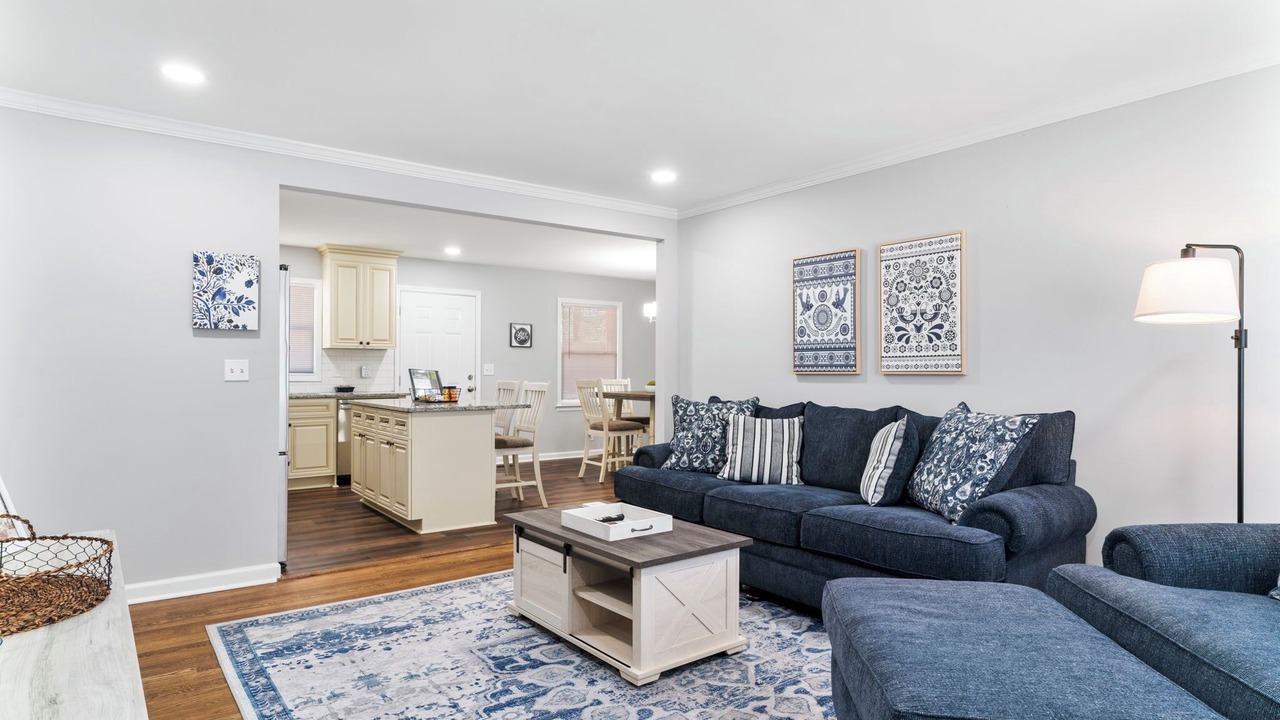 Photo of Livingroom in Kennesaw