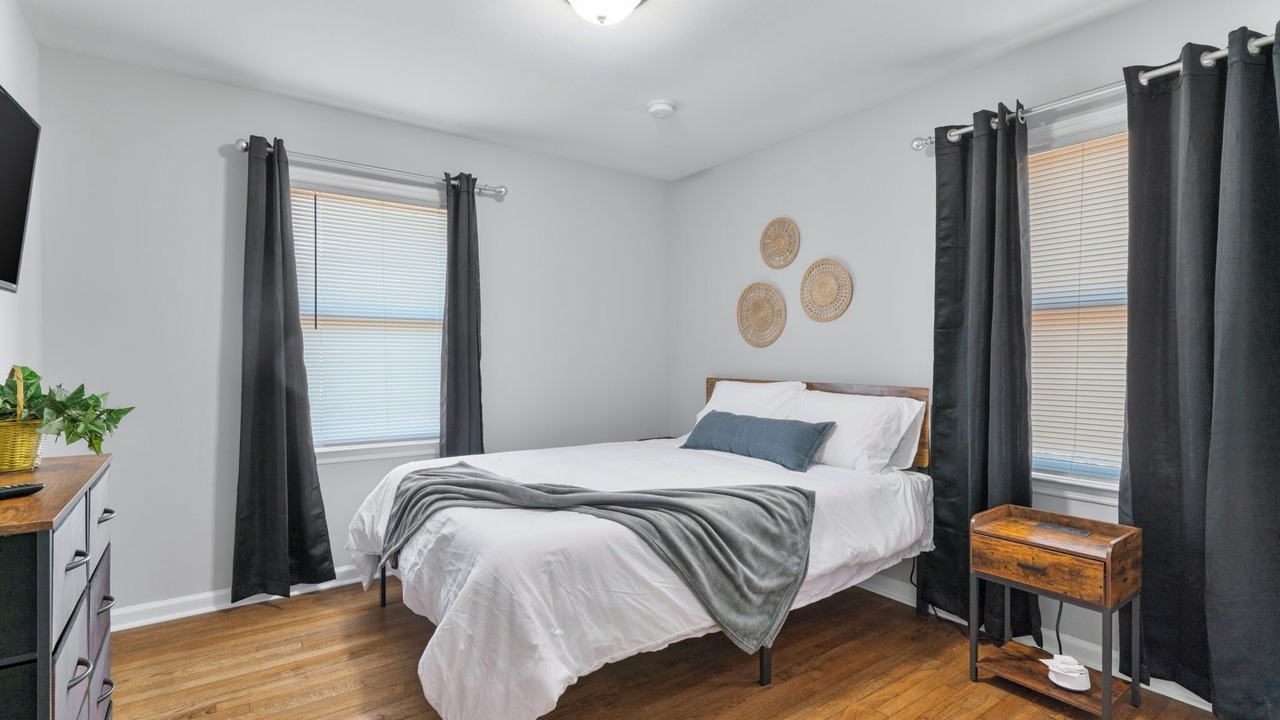 Photo of Bedroom in Kennesaw