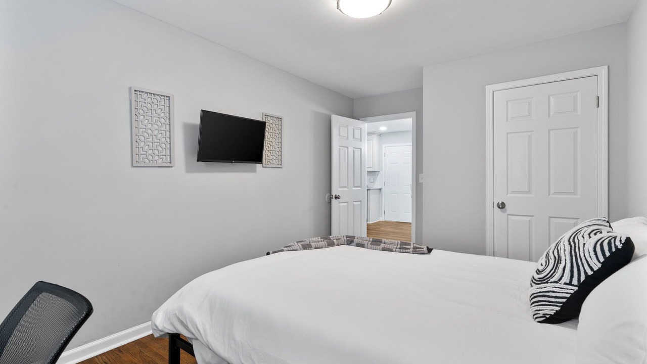 Photo of Bedroom in Kennesaw