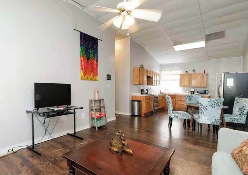 Photo of Livingroom in Ingleside