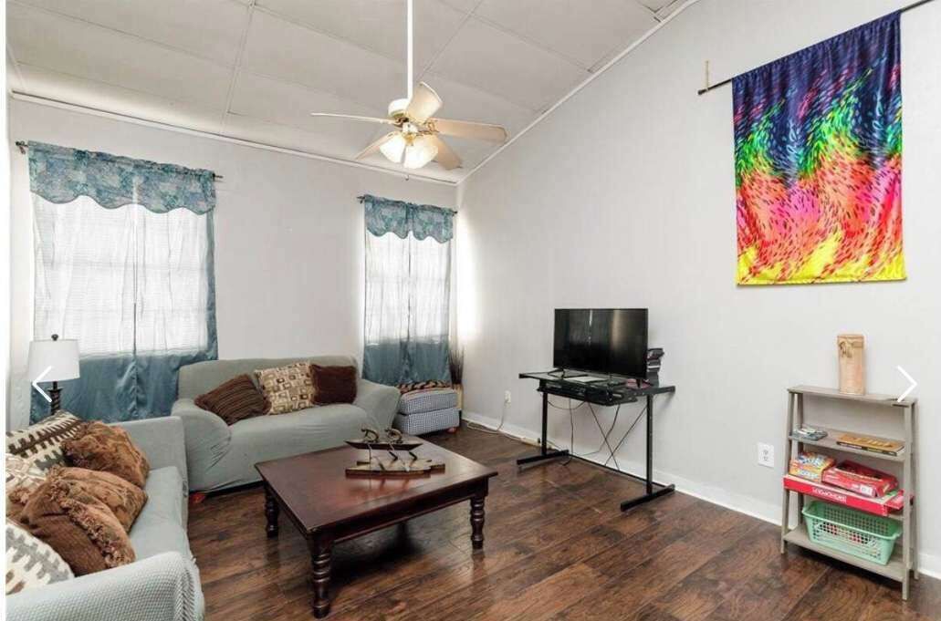 Photo of Livingroom in Ingleside