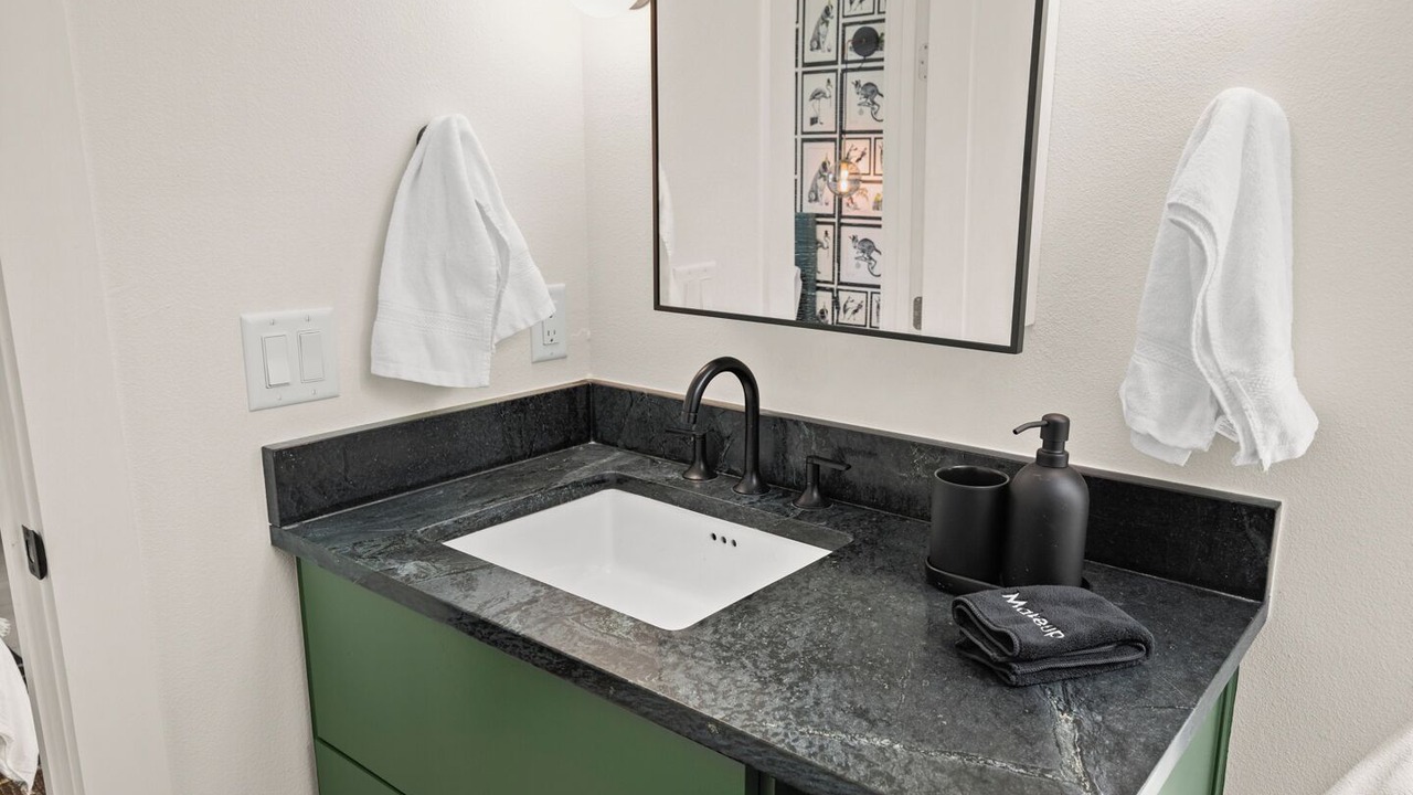 Photo of Bathroom in Govalle