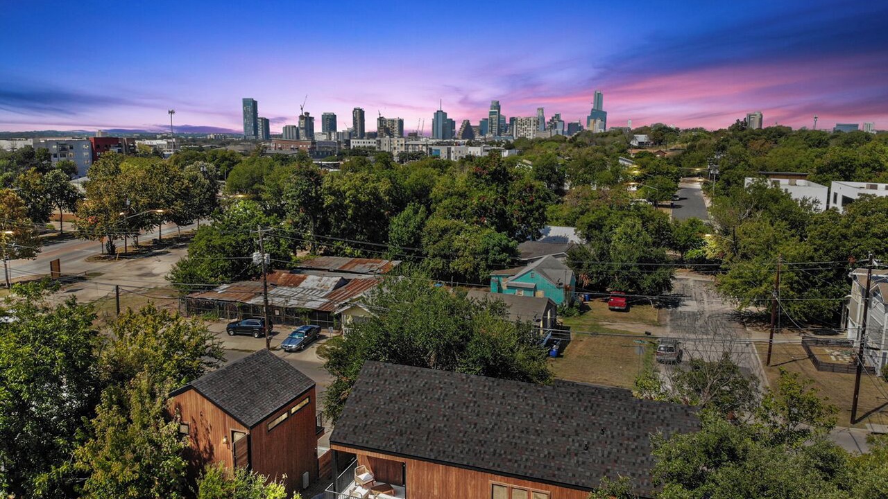 Photo of Outdoor in Govalle