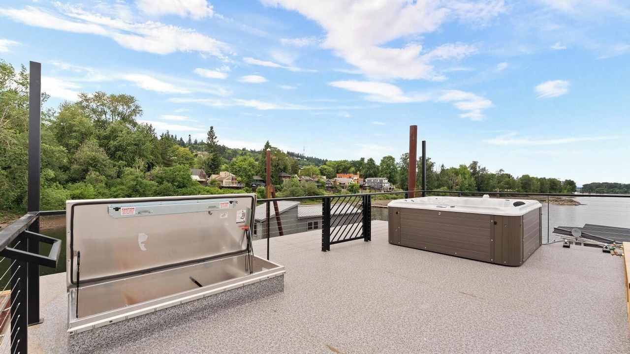 Photo of Others in Lair Hill