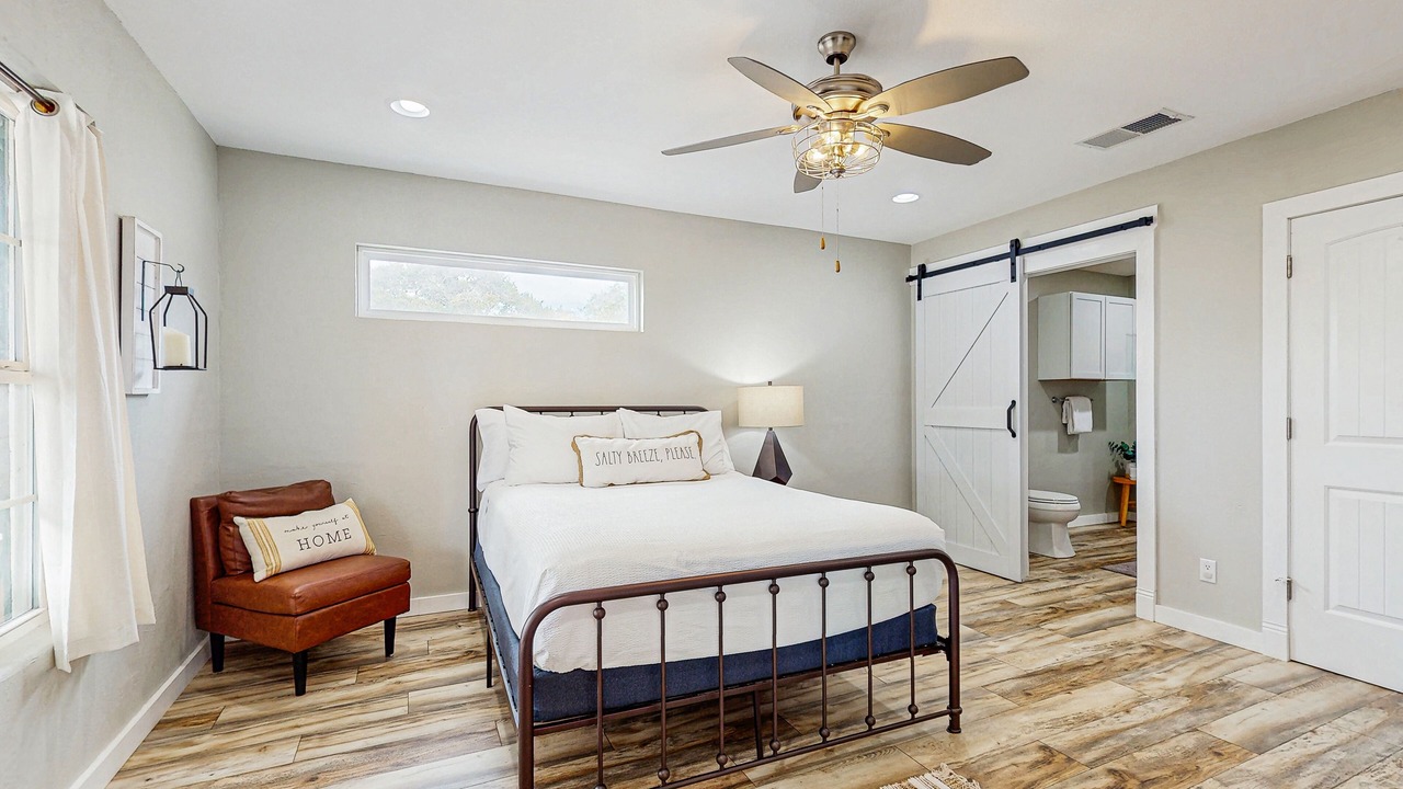 Photo of Bedroom in Rockport