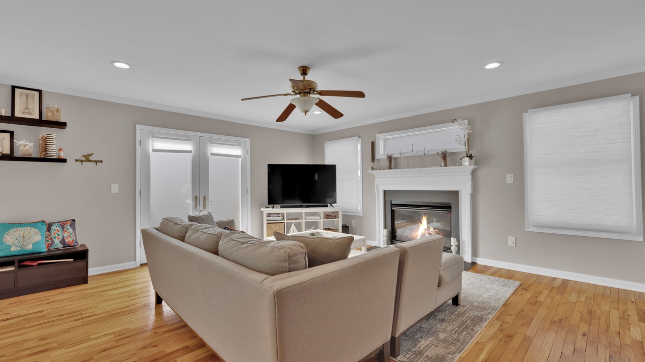 Photo of Livingroom in Keansburg