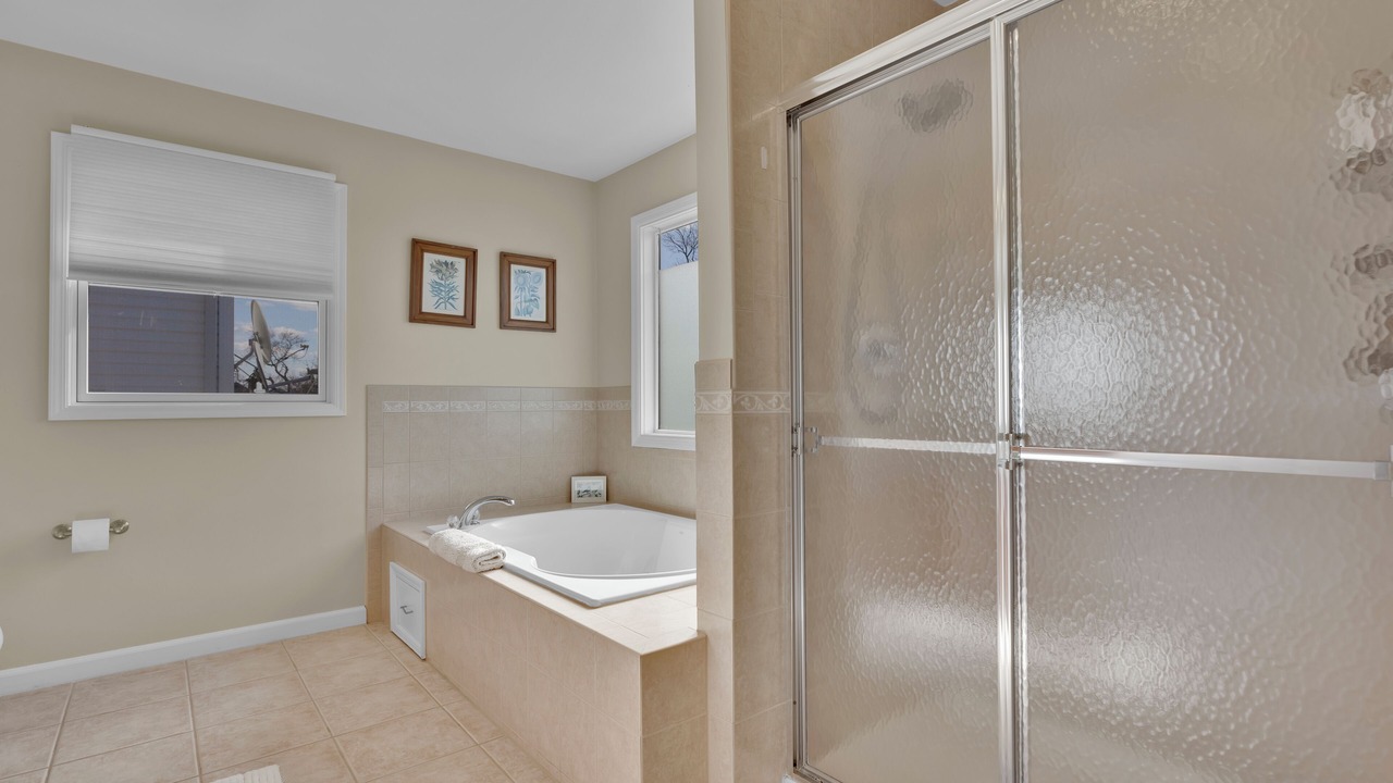 Photo of Bathroom in Keansburg