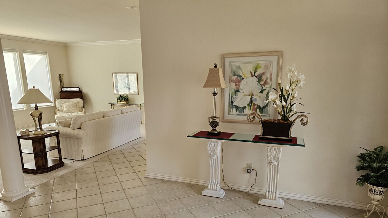 Photo of Livingroom in Bella Vista
